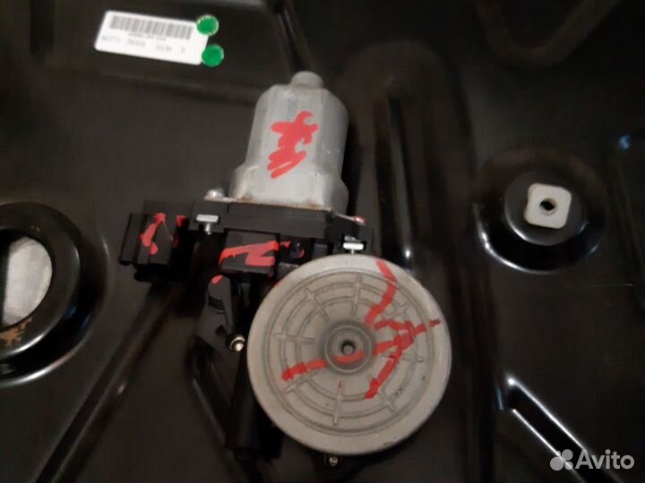 Моторчик стеклоподьемника Nissan x трейл