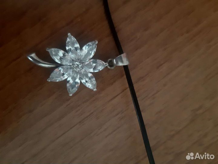 Красивая подвеска