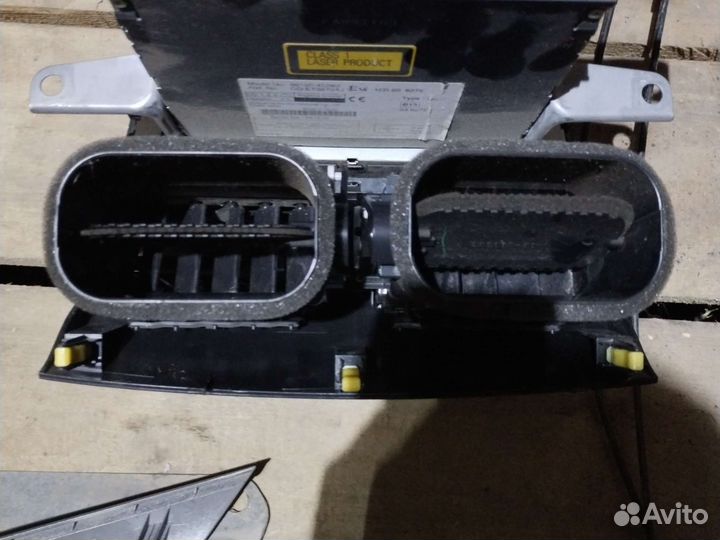 5566342020 Накладка кузов внутри Toyota Rav 4