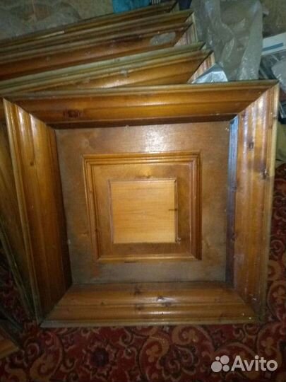 Деревянное резное панно