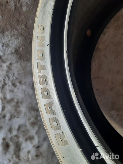 Roadstone N'Fera AU5 275/30 R20