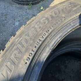 Bridgestone Blizzak DM-V2 255/50 R19