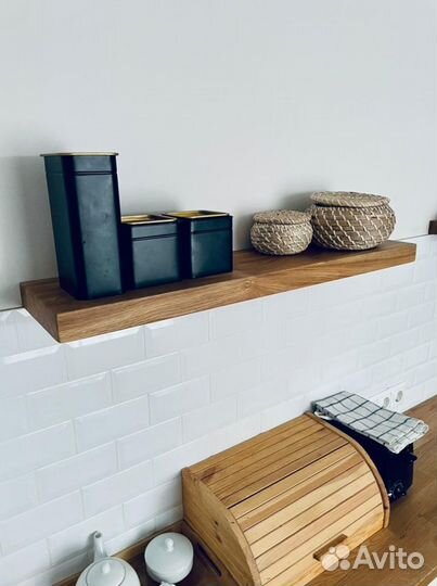 Полка со скрытым креплением из дуба
