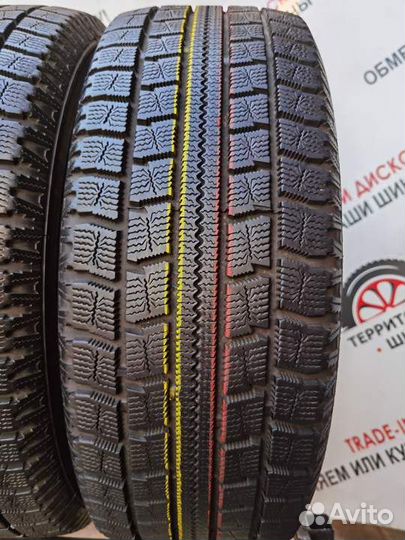 Toyo Observe Garit G30 215/60 R16 95Q