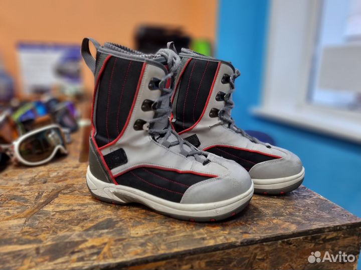 Сноубордические ботинки бу