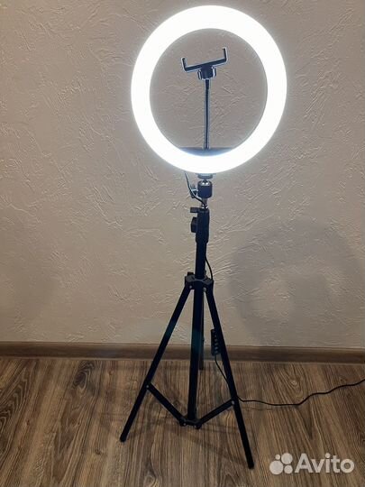 Кольцевая лампа RGB 26