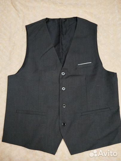 Школьный костюм