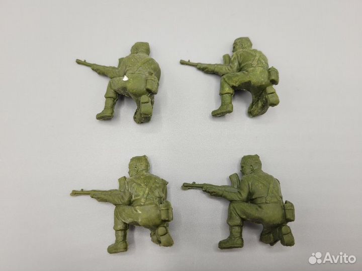 Солдатики солдаты набор 16 шт Пехота резина