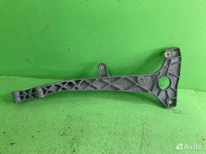 Кронштейн бампера mercedes-benz actros MP 4