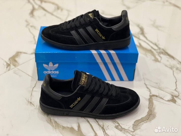 Кроссовки Adidas special