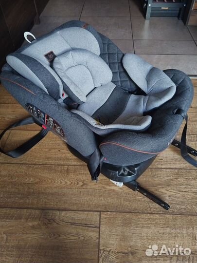 Автокресло поворотное изофикс Babycare