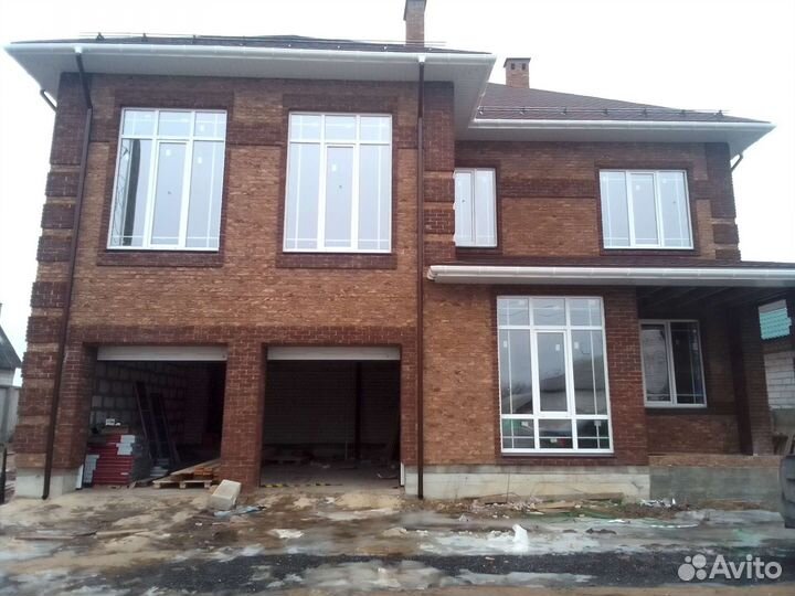 Бригада строителей