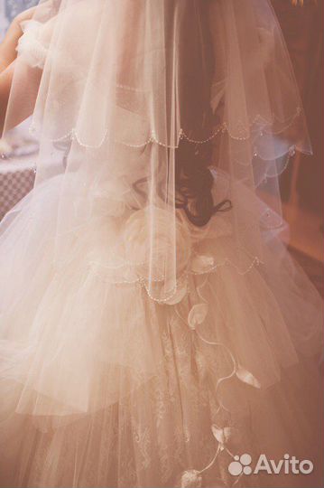 Свадебное платье 44-46 бу
