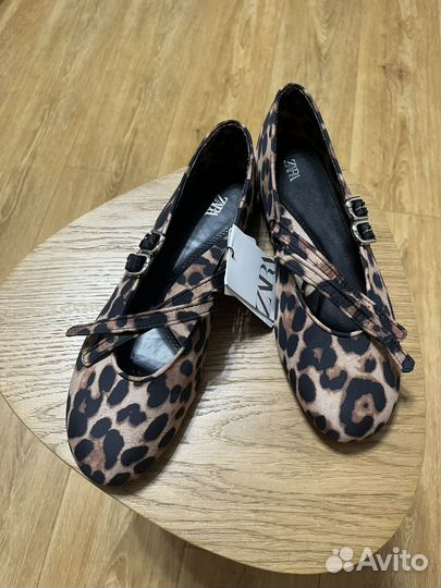 Балетки zara