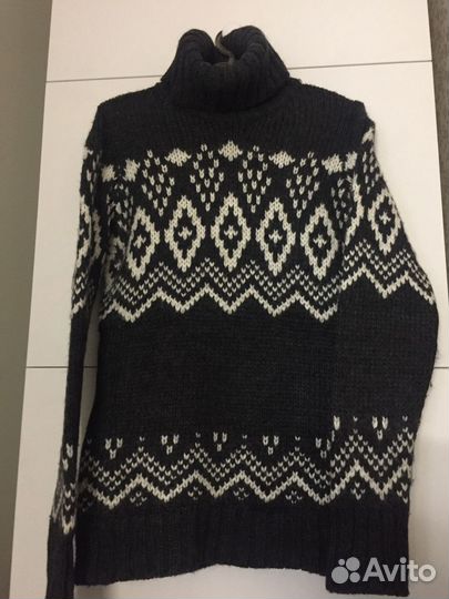 Свитер женский