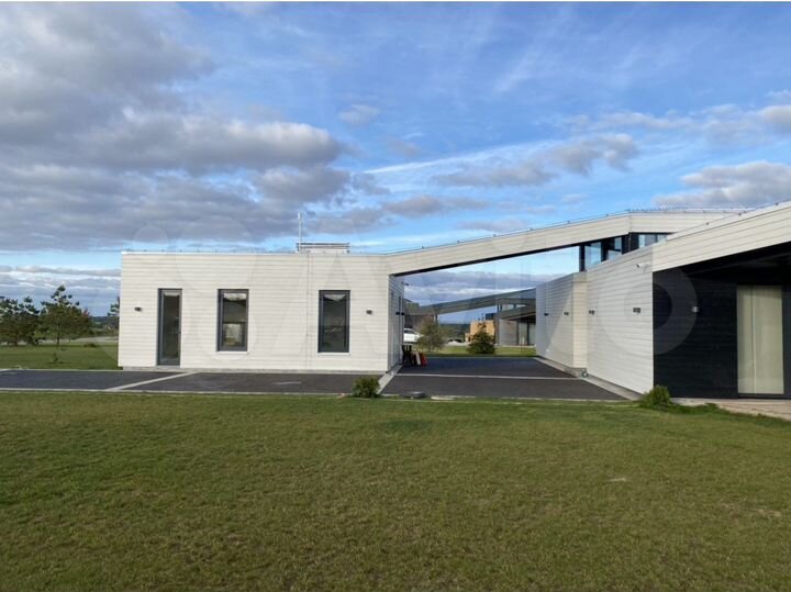 Дом 350 м² на участке 32 сот.