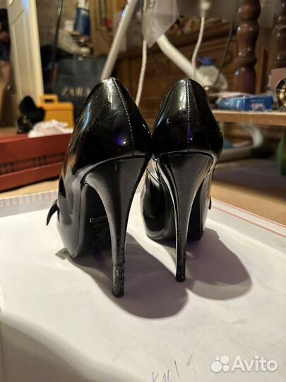Туфли женские лаковые 37