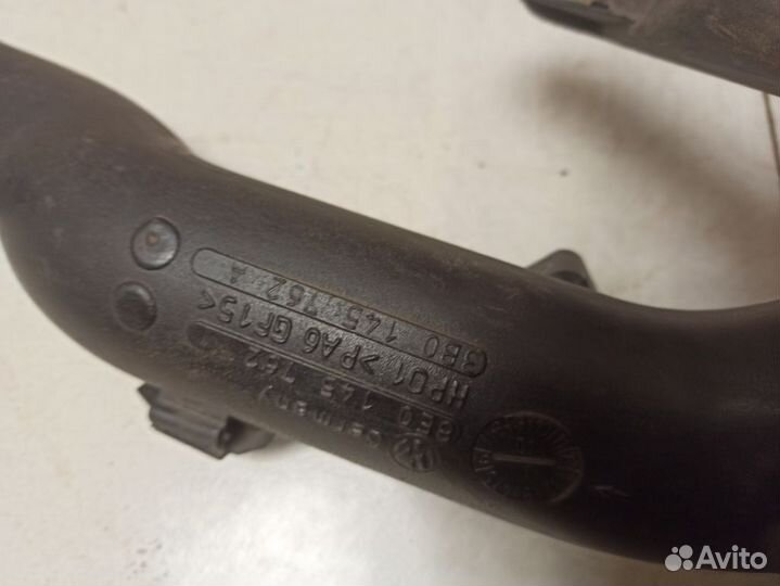 Патрубок интеркулера