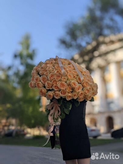 Букет из кремовых роз 101