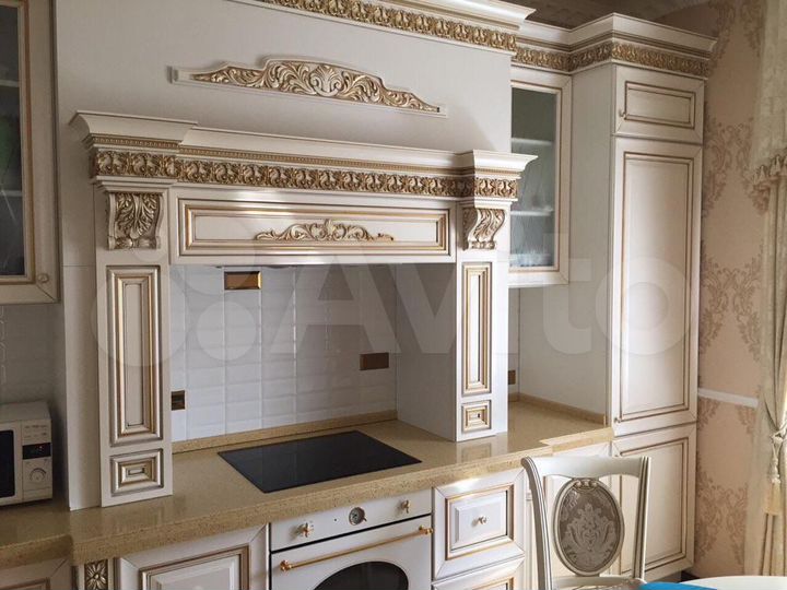 Дом 206 м² на участке 14 сот.