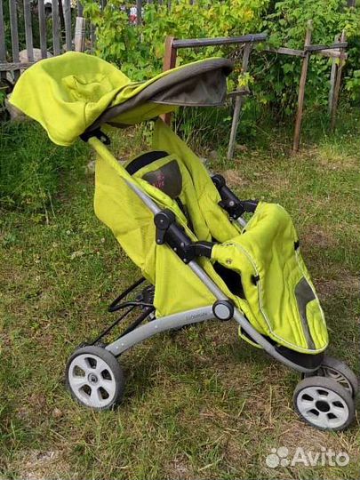 Коляска детская зелёная