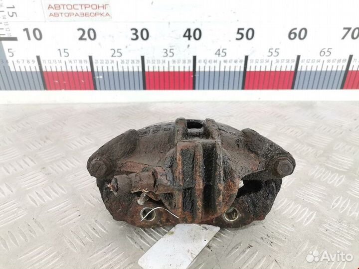 Суппорт передний левый для Peugeot-Citroen 206