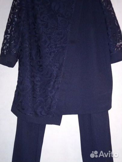 Костюм женский