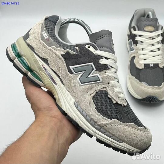 New Balance 2002r