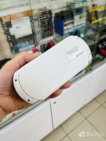 Игровая приставка Sony PSP E1008 Street белая