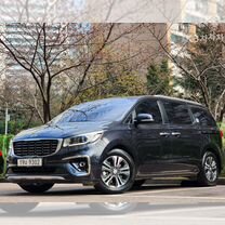 Kia Carnival 2.2 AT, 2019, 98 584 км, с пробегом, цена 2 032 000 руб.