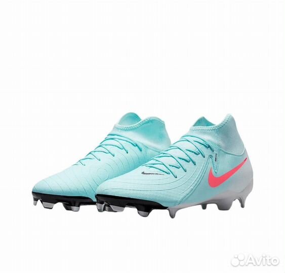 Футбольные бутсы nike phantom gx