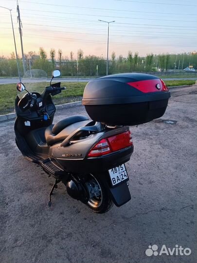 Suzuki skywave 400