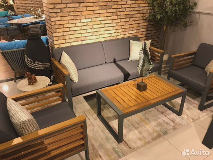 Садовая мебель (скамейки, столы, кресла)