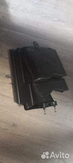 Воздуховод Volkswagen Touareg 1 4.2 2006