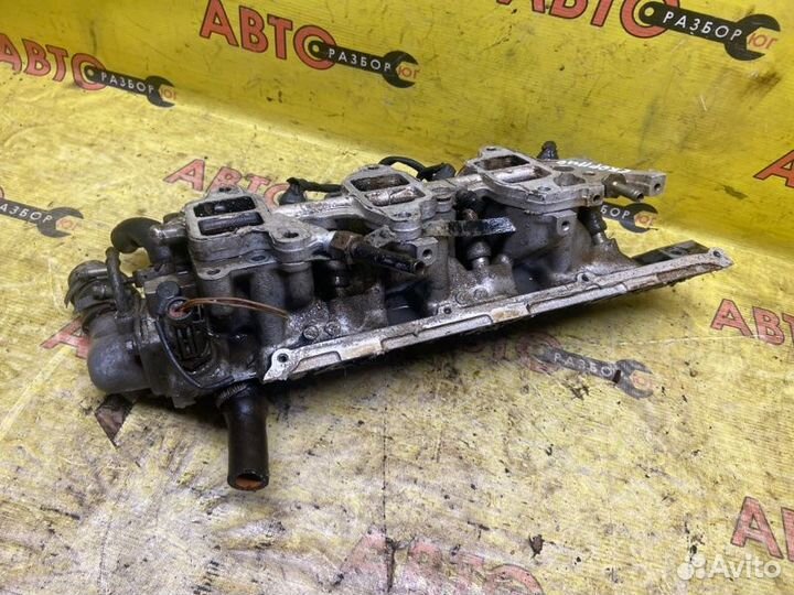 Топливная рампа Ford Scorpio лифтбек BRE 1989