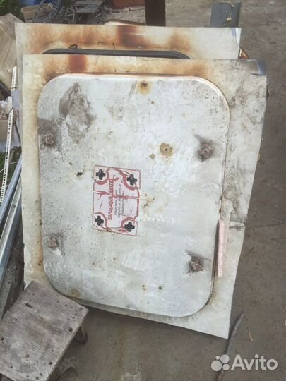 Люк для машины