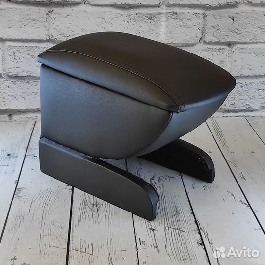 Подлокотник Hyundai Verna (1999 - 2005 )