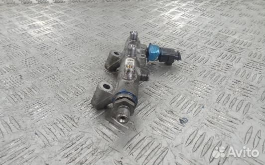 Топливная рампа дизельная audi A6 C7 (XML18BB02)