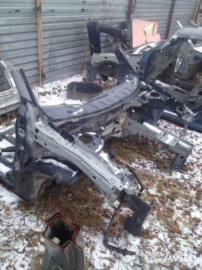 Передняя часть Renault Megane 2