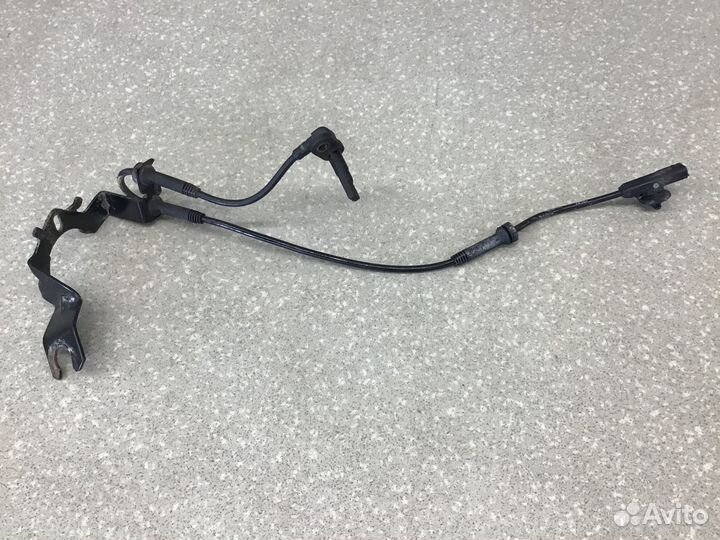 Датчик ABS передний левый Renault Logan II 2014