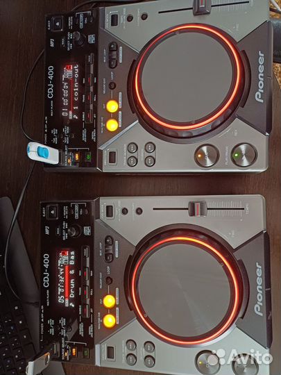 Pioneer cdj 400
