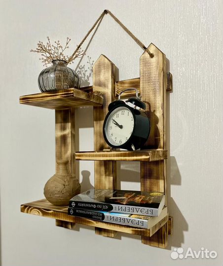 Полка деревянная