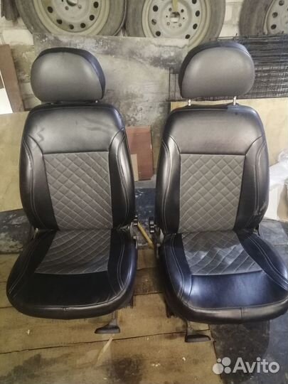 Сиденья передние Лада Калина 1