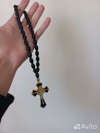 Христианские, мусульманские четки на авто