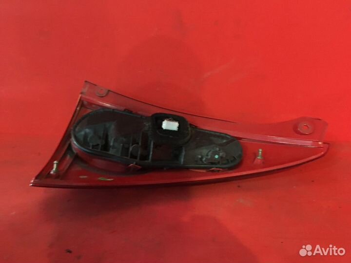 Фонарь задний левый Peugeot 107 хетчбэк 1krfe 1.0L