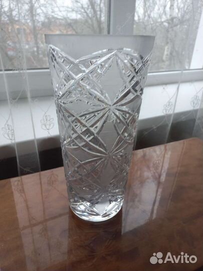 Ваза хрустальная