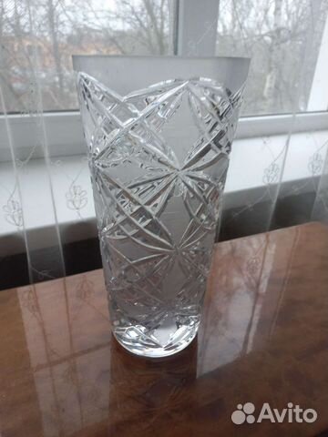 Ваза хрустальная