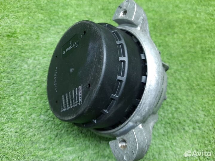 Подушка двс правая Bmw 5 Series F10