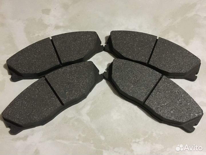 Колодки тормозные дисковые передние Toyota