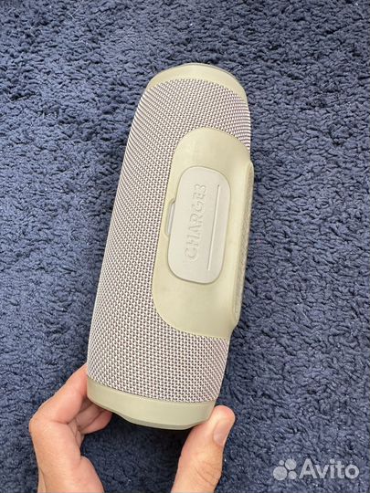 Портативная колонка JBL Charge 3
